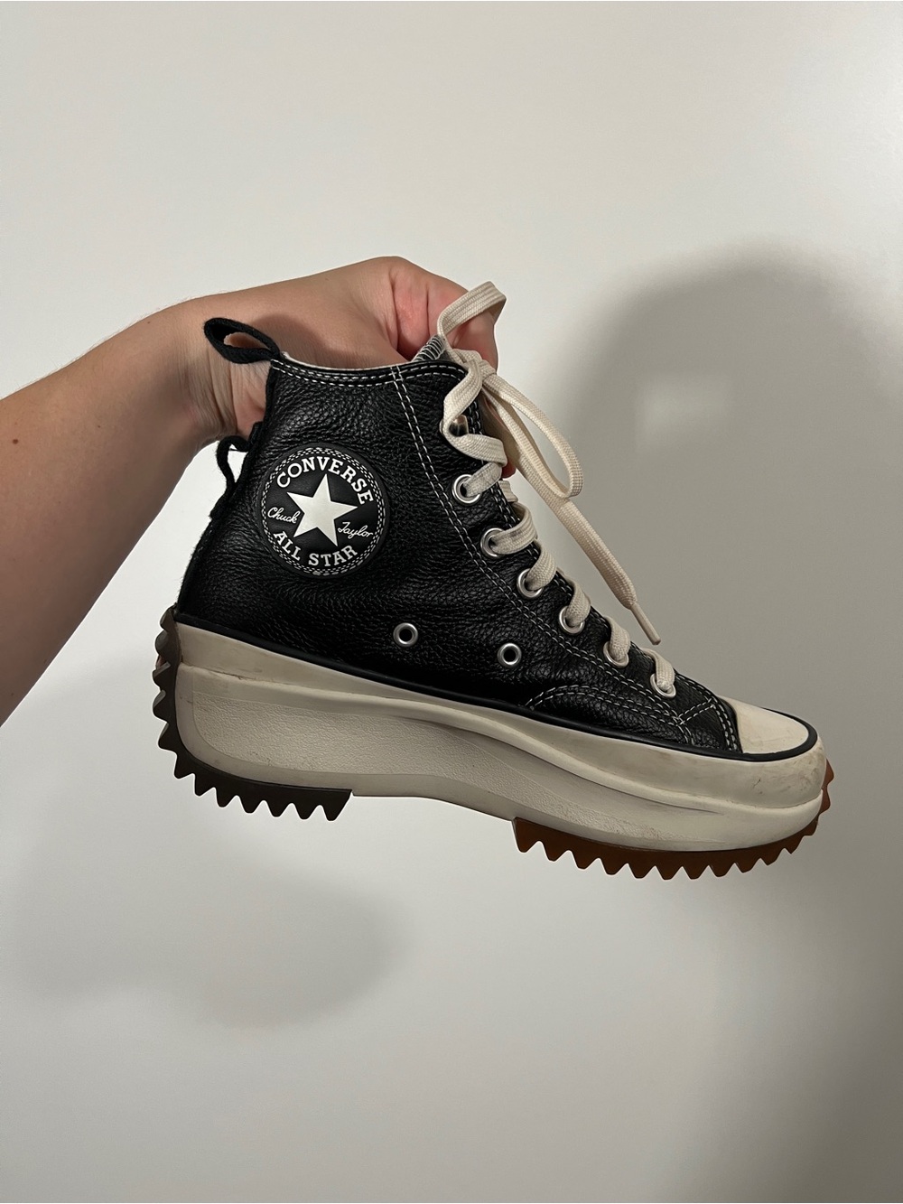 Converse Leather Run Star Hike Platform Chuck Taylors Black Size Women’s 6 EU 37 - Picture 3 of 9